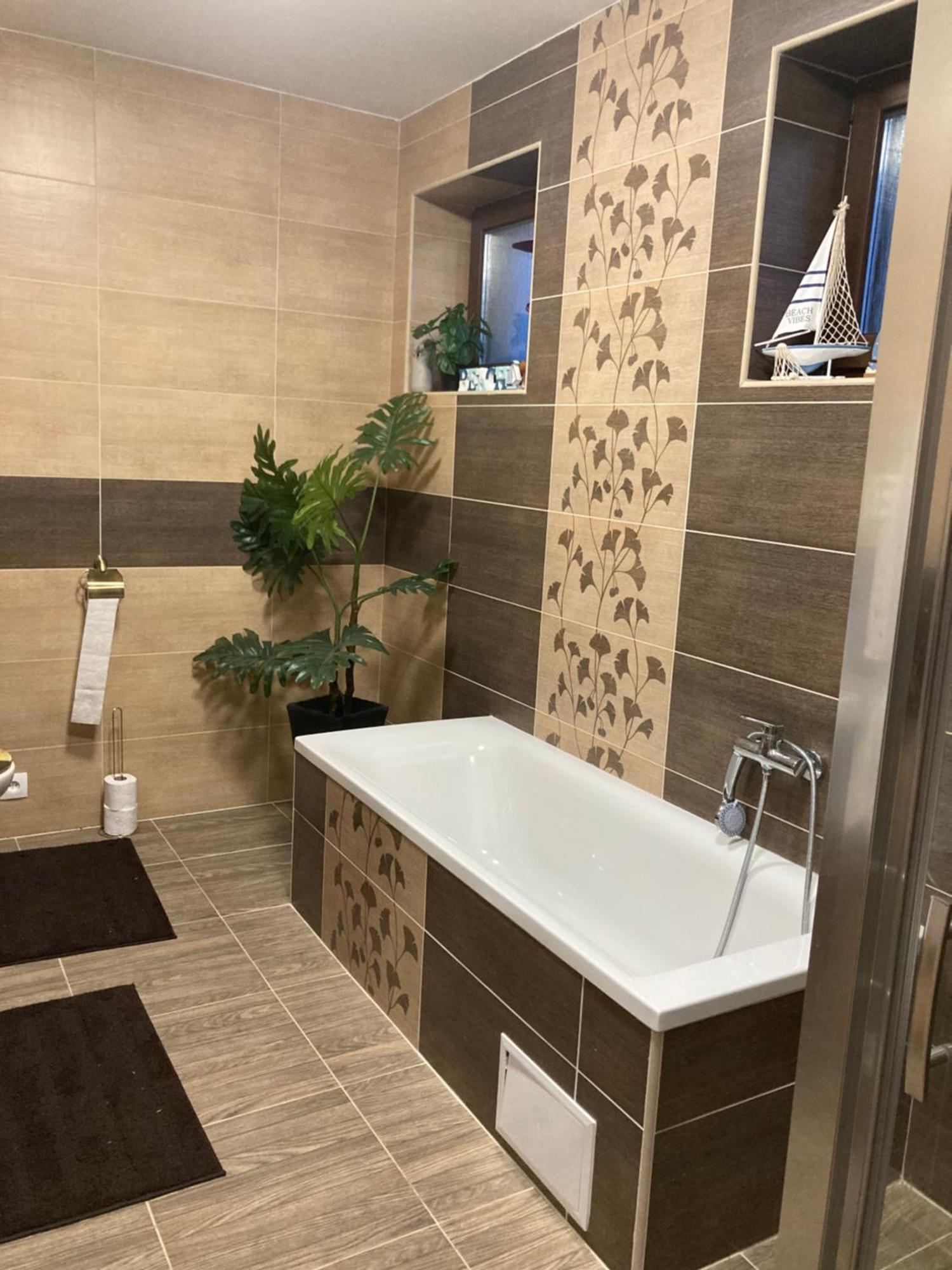 5 Izbovy Samostatny Stojaci Rodinny Dom S Podkrovim A Velkou Zahradou So Sezonnym Bazenom, Celorocnou Saunou A Virivkou Na Dovolenku A Oddych Holiday home *