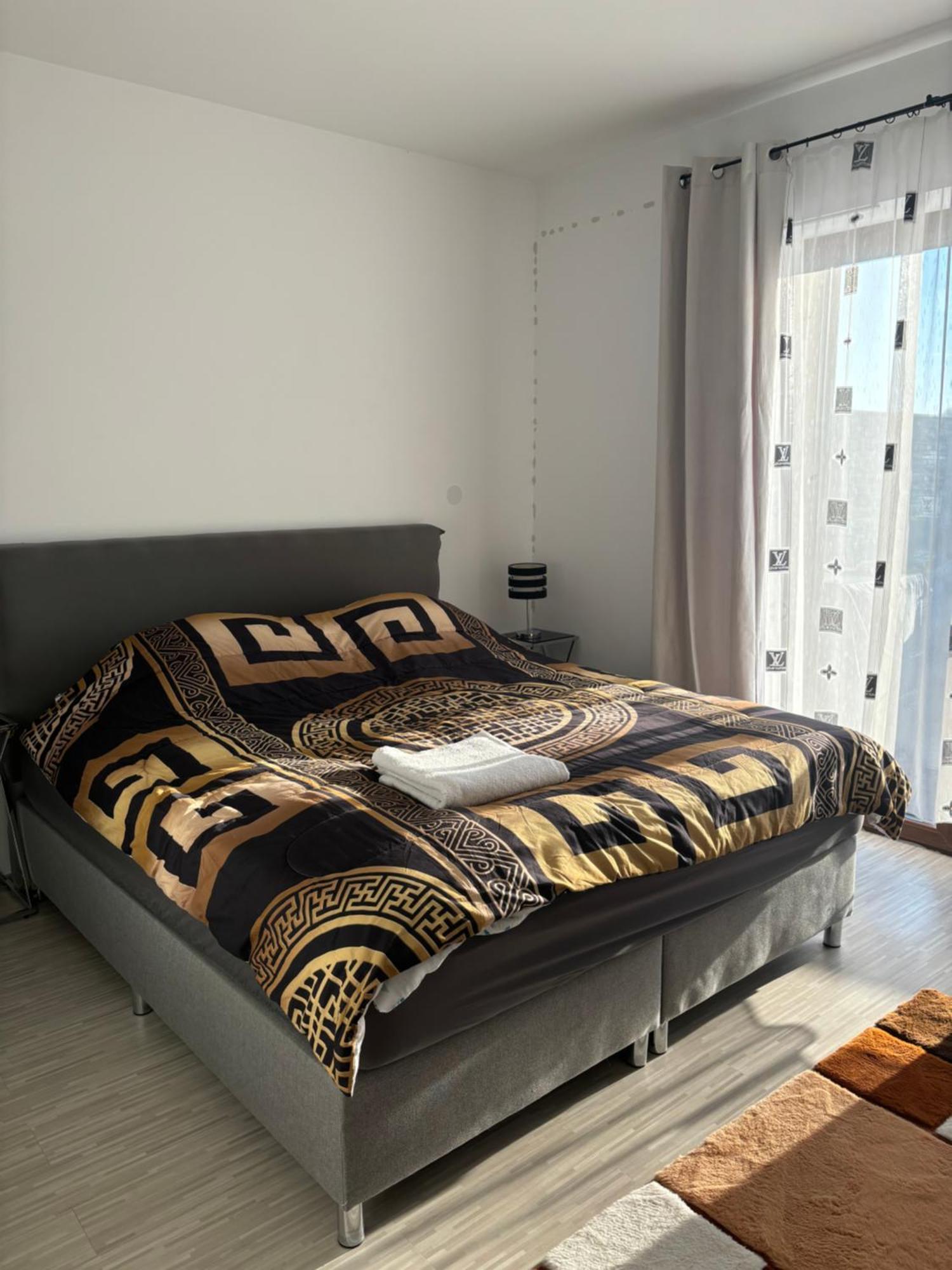 5 Izbovy Samostatny Stojaci Rodinny Dom S Podkrovim A Velkou Zahradou So Sezonnym Bazenom, Celorocnou Saunou A Virivkou Na Dovolenku A Oddych Holiday home
